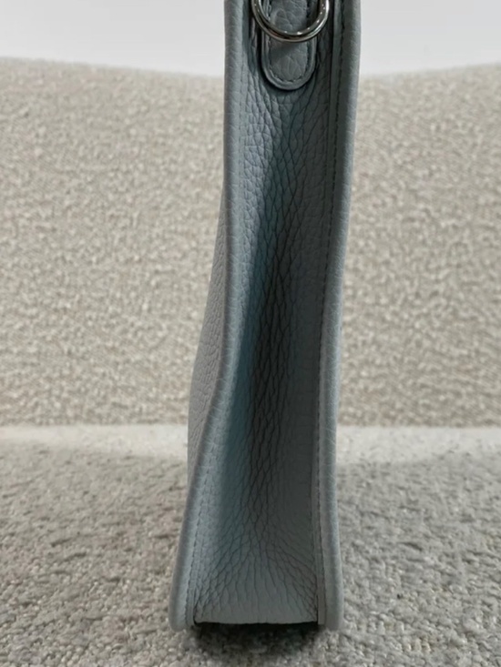 Authentic Pre-Owned Hermès Mini Evelyne TPM 16 m Bleu Pale / Gris - Picture 5 of 15